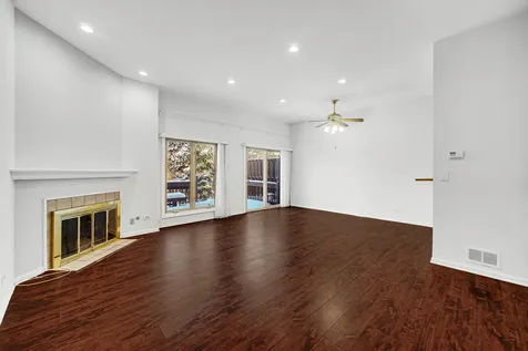 1017 Arbor Court Mount Prospect IL 60056