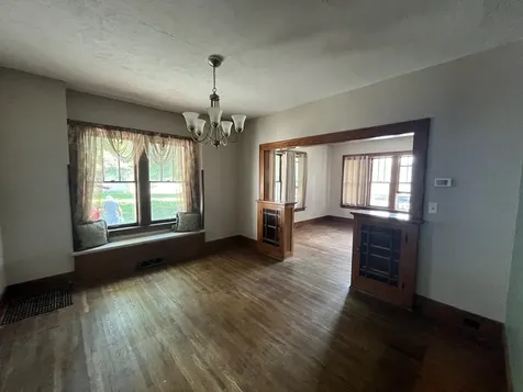 208 South Peoria Street Bradford IL 61421