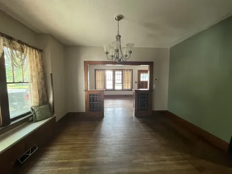 208 South Peoria Street Bradford IL 61421