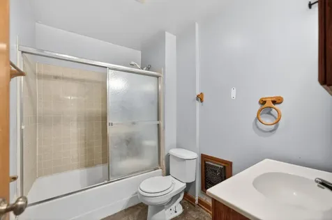 536 North 7th Street Dekalb IL 60115