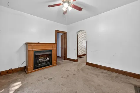 536 North 7th Street Dekalb IL 60115