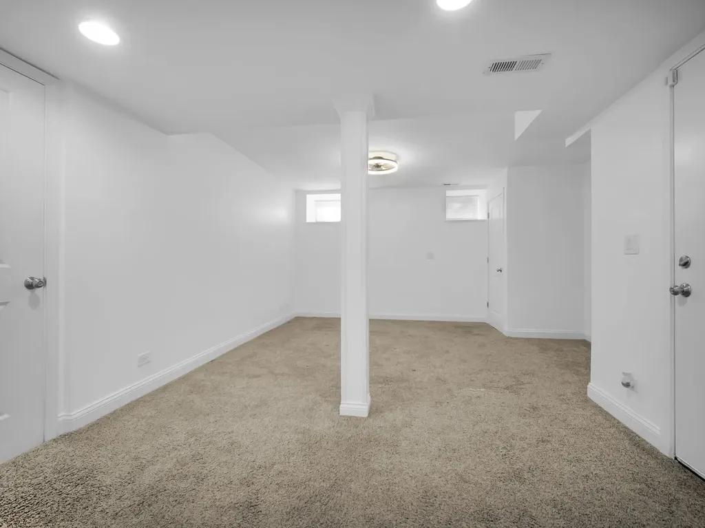 1949 North Whipple Street Chicago IL 60647