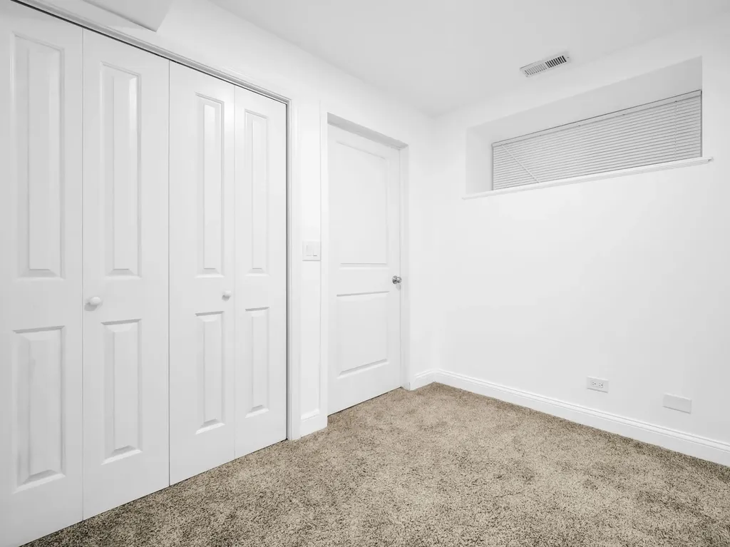 1949 North Whipple Street Chicago IL 60647