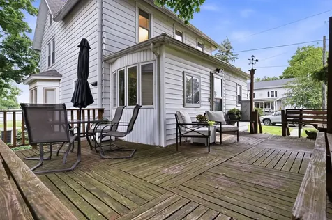 219 North Hickory Street Wenona IL 61377