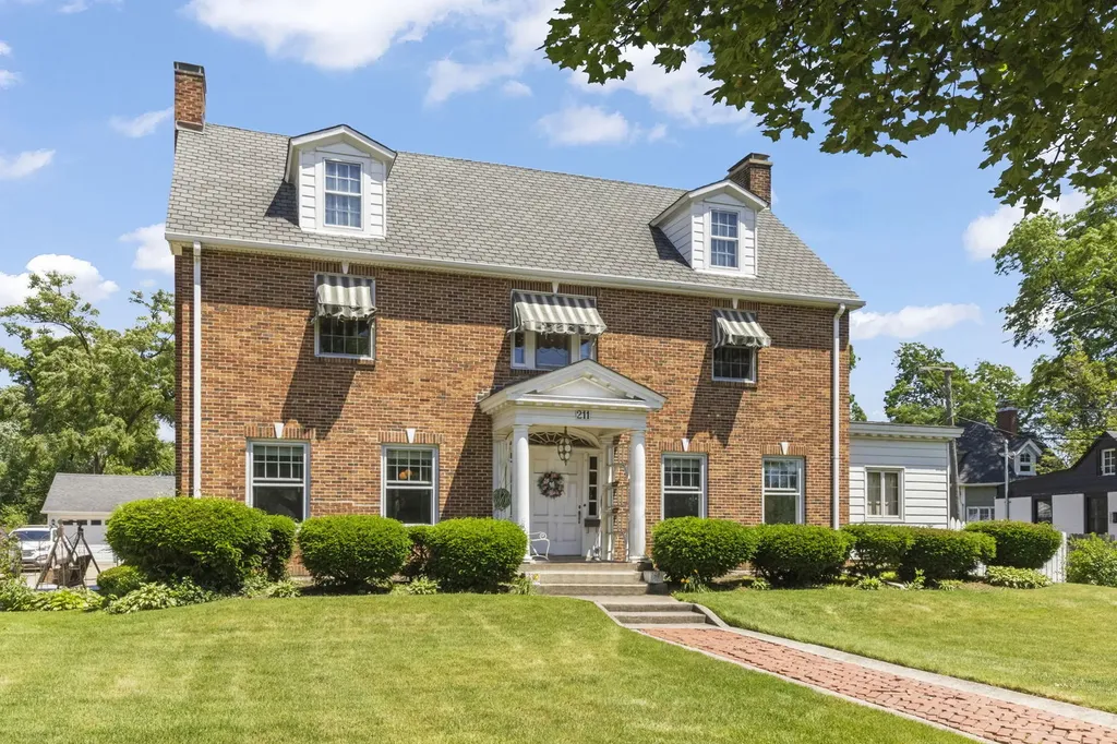 211 North Main Street Lombard IL 60148