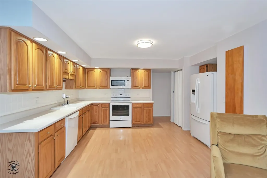1020 Dartmouth Drive Wheaton IL 60189