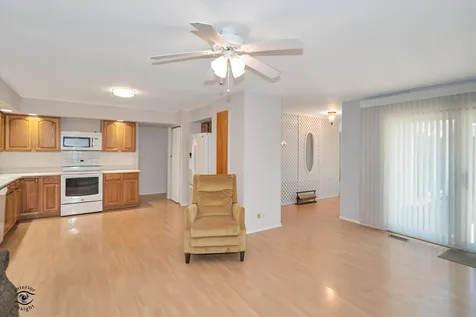 1020 Dartmouth Drive Wheaton IL 60189