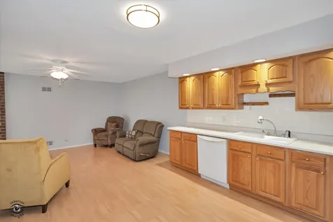 1020 Dartmouth Drive Wheaton IL 60189