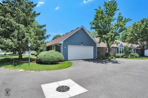 1020 Dartmouth Drive Wheaton IL 60189