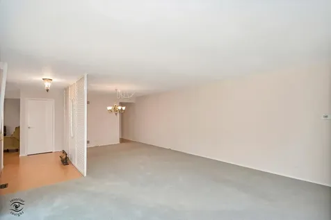 1020 Dartmouth Drive Wheaton IL 60189