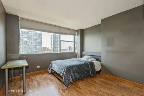 6301 North Sheridan Road Chicago IL 60660