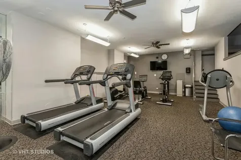 6301 North Sheridan Road Chicago IL 60660