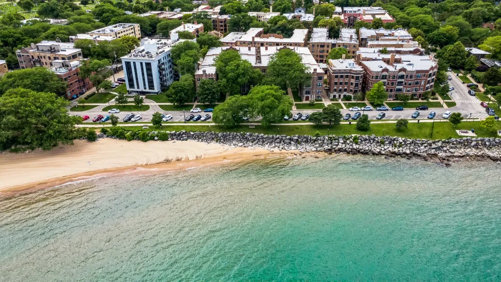 598 Sheridan Square Evanston IL 60202