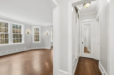 598 Sheridan Square Evanston IL 60202