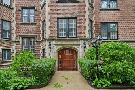 598 Sheridan Square Evanston IL 60202