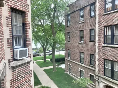 598 Sheridan Square Evanston IL 60202