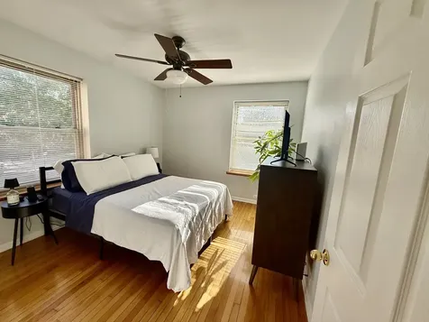 4915 North Wolcott Avenue Chicago IL 60640