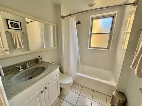 4915 North Wolcott Avenue Chicago IL 60640
