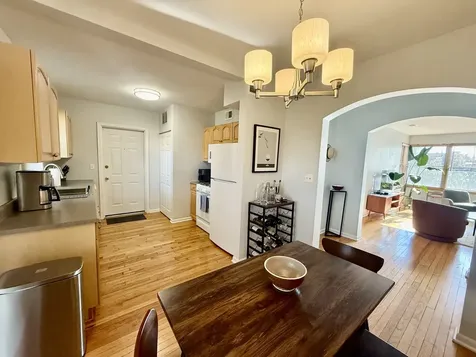 4915 North Wolcott Avenue Chicago IL 60640