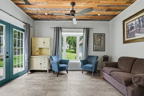 5S254 Radcliff Road Naperville IL 60563