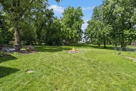 5S254 Radcliff Road Naperville IL 60563