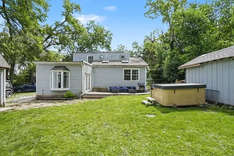 5S254 Radcliff Road Naperville IL 60563