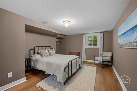 27W755 Robin Lane West Chicago IL 60185