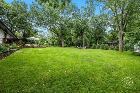 27W755 Robin Lane West Chicago IL 60185