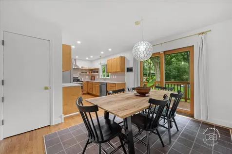 27W755 Robin Lane West Chicago IL 60185