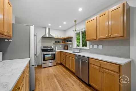 27W755 Robin Lane West Chicago IL 60185