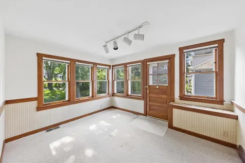 313 North Larch Avenue Elmhurst IL 60126