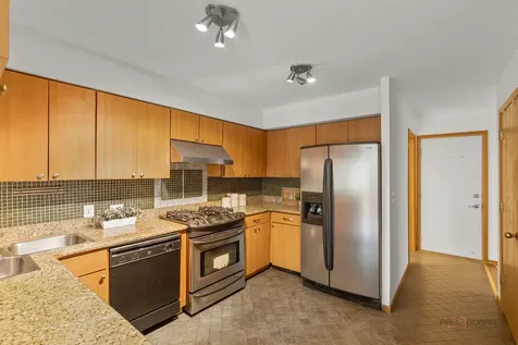 1440 Waukegan Road Deerfield IL 60015