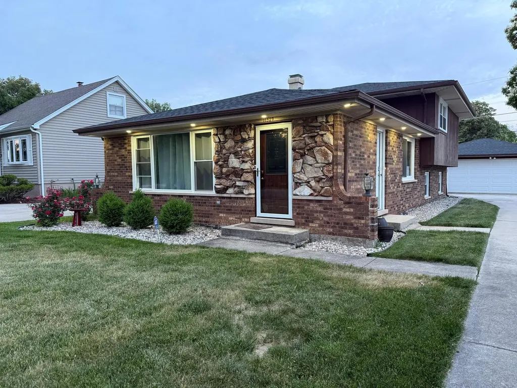 11529 South Laramie Avenue Alsip IL 60803