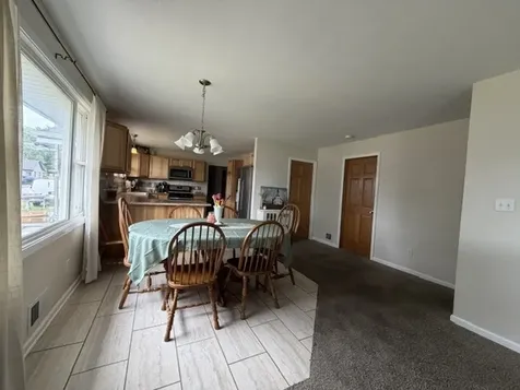 395 South Michigan Avenue Bradley IL 60915