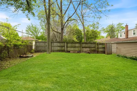 2619 Alexander Street Homewood IL 60430