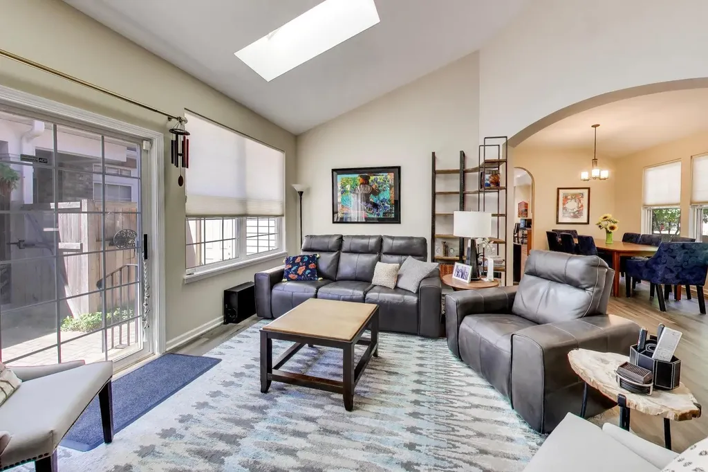 1701 Astor Avenue Oakbrook Terrace IL 60181