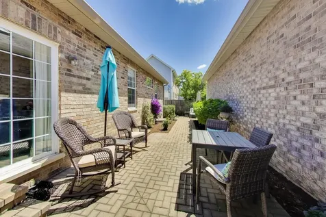 1701 Astor Avenue Oakbrook Terrace IL 60181