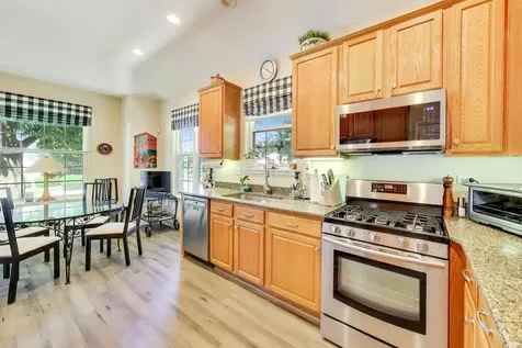 1701 Astor Avenue Oakbrook Terrace IL 60181