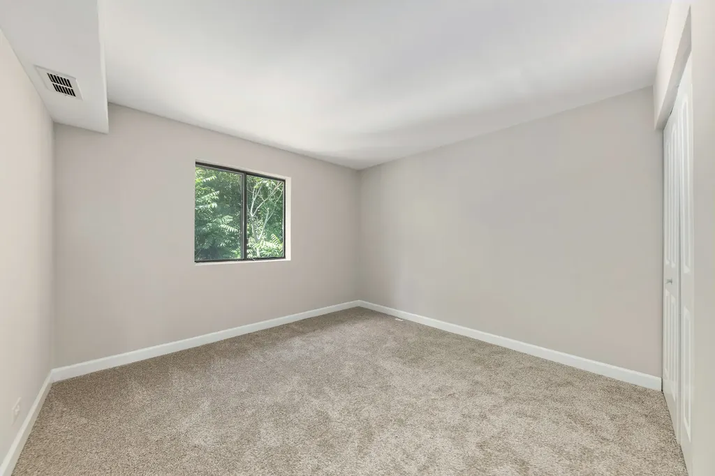 1736 South Washington Street Naperville IL 60565