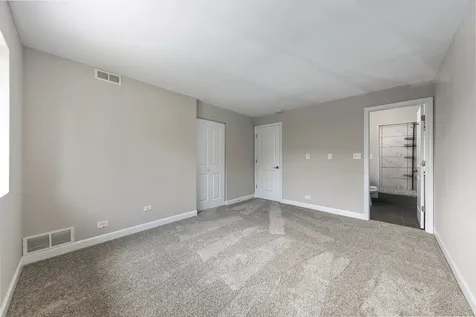 1736 South Washington Street Naperville IL 60565