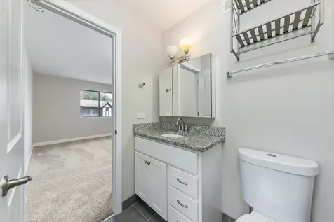 1736 South Washington Street Naperville IL 60565