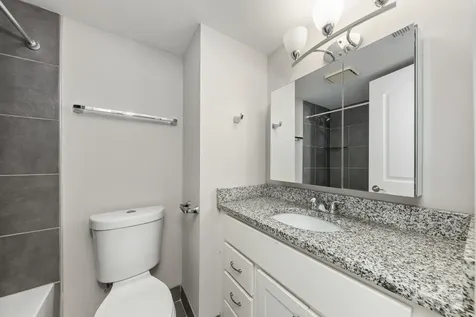 1736 South Washington Street Naperville IL 60565