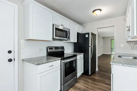 1736 South Washington Street Naperville IL 60565