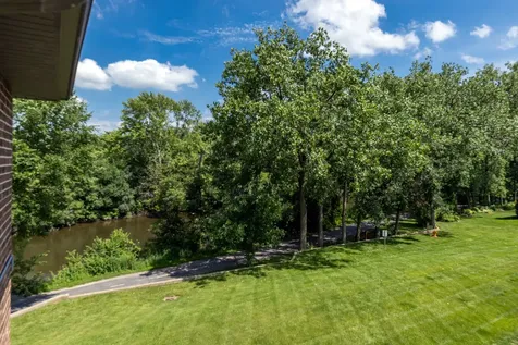 1736 South Washington Street Naperville IL 60565