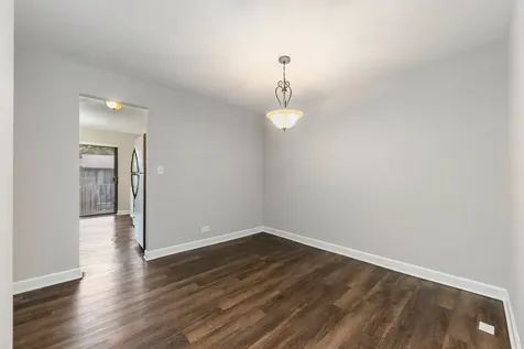 1736 South Washington Street Naperville IL 60565