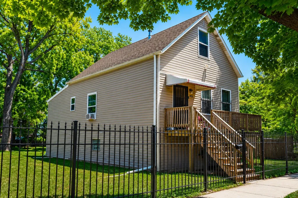 6037 & 6039 South Wood Street Chicago IL 60636