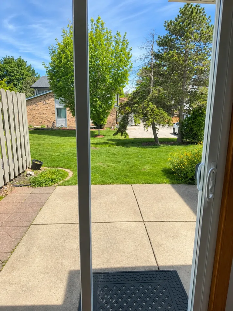 8316 Highpoint Circle Darien IL 60561