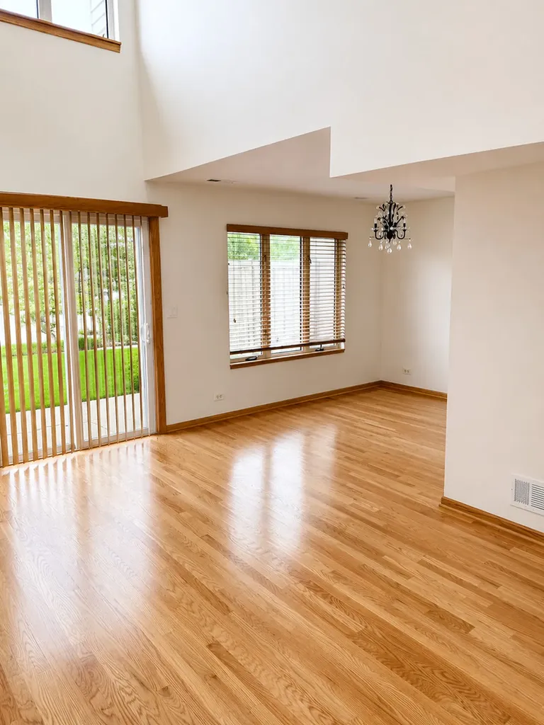 8316 Highpoint Circle Darien IL 60561