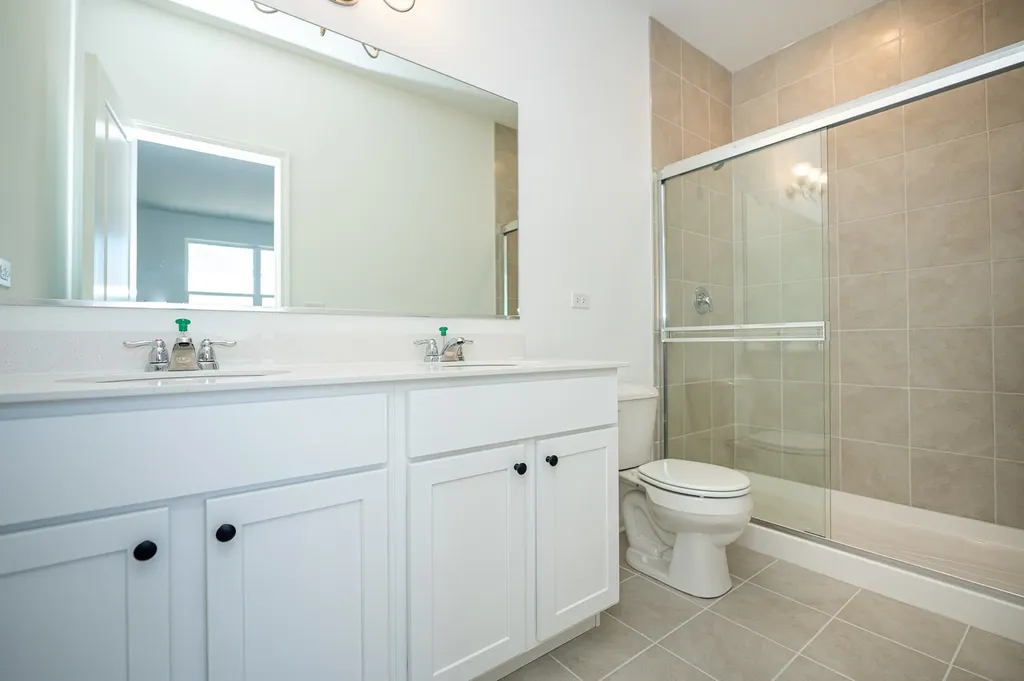 4283 Chelsea Manor Circle Aurora IL 60504