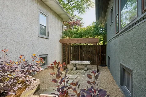 620 Wisconsin Avenue Oak Park IL 60304